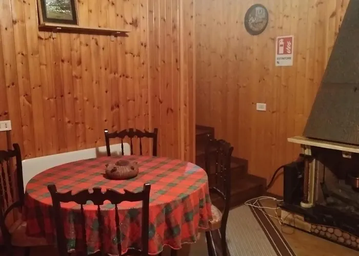 Domus Mercatorum Сasa de vacaciones Aviatico